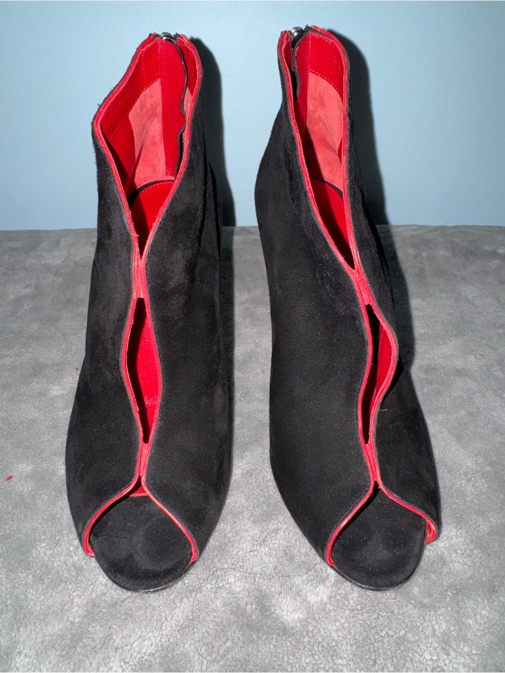 Gianvito Rossi Suede Vamp Peep-Toe Booties | Black & Red | EUC | Size EU 37 US 7 - Picture 4 of 16